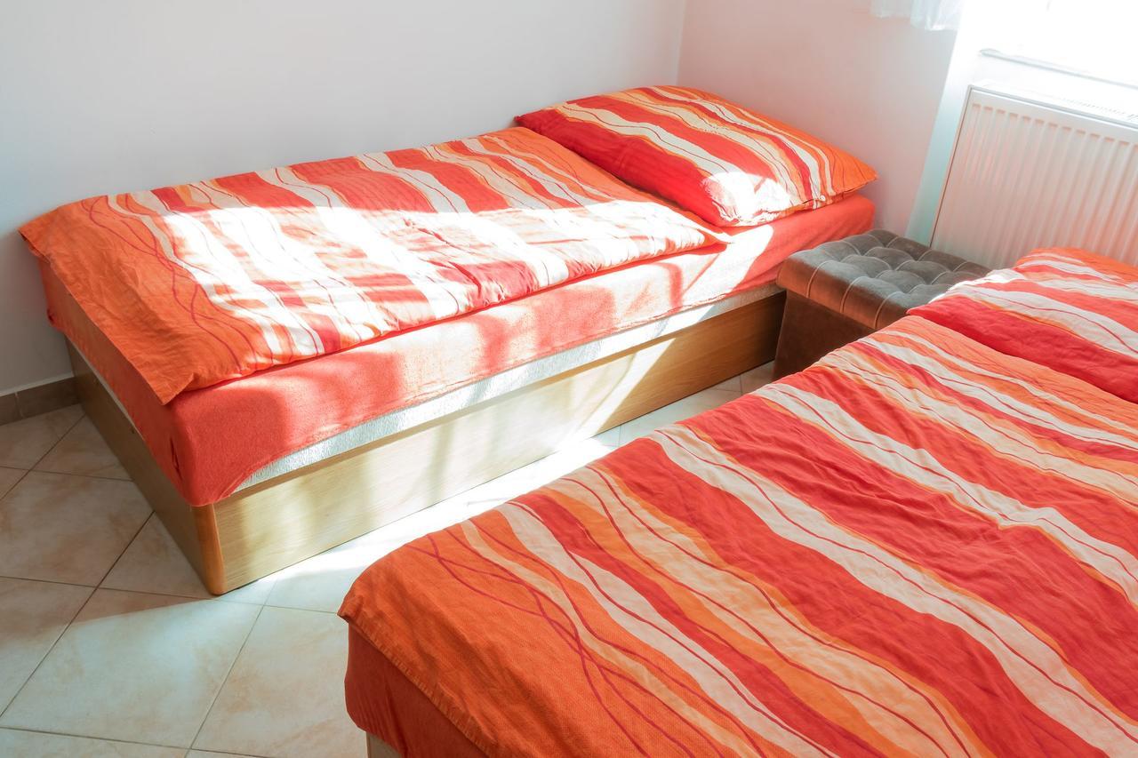 Alton Garni Hotel Ceske Budejovice Extérieur photo