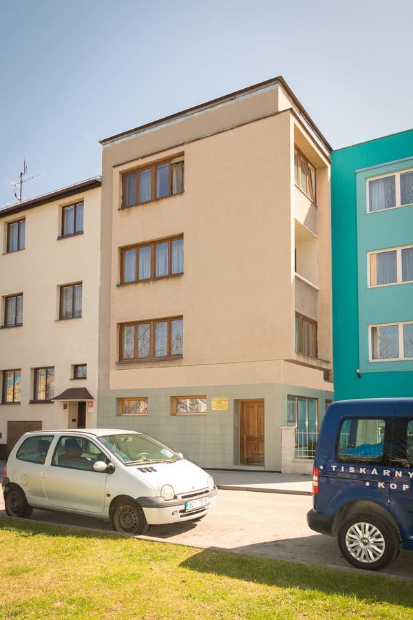 Alton Garni Hotel Ceske Budejovice Extérieur photo